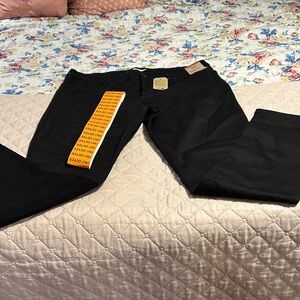 Classic Black Skinny Jeans for Women